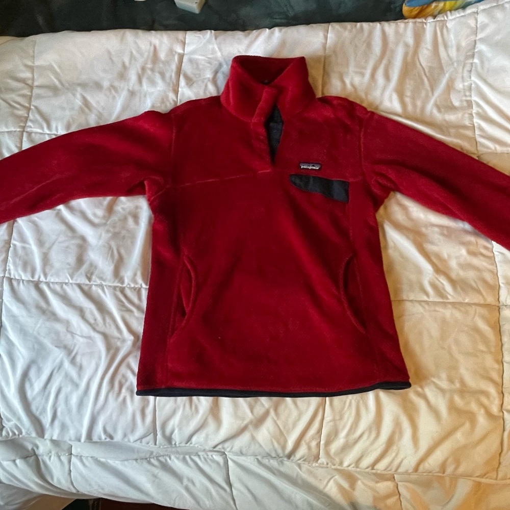 Patagonia Red Fleece Jacket Soft Warm Outdoor Essential